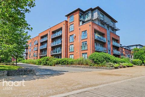 2 bed property, in Aire Quay, £189,950