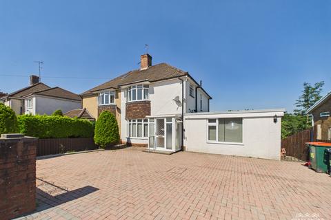 3 bed property, in Blaen Y Pant Crescent, £340,000