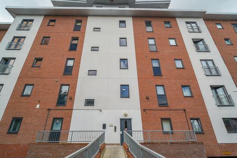2 bed property, in Lumen Court, £90,000