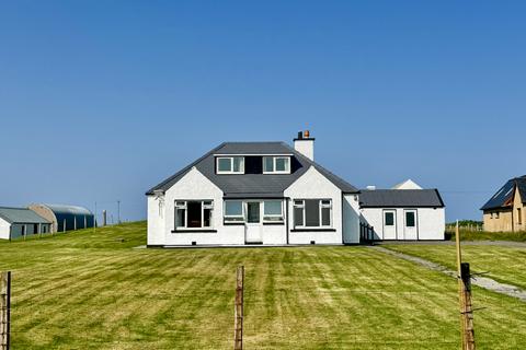 5 bed property, in Eoropie HS2, £235,000