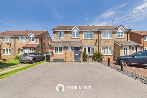 3 bed property, in Bloomfield Way, £260,000