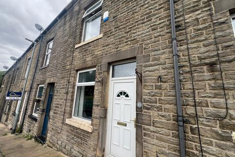 2 bed property, in Greave Street, £130,000