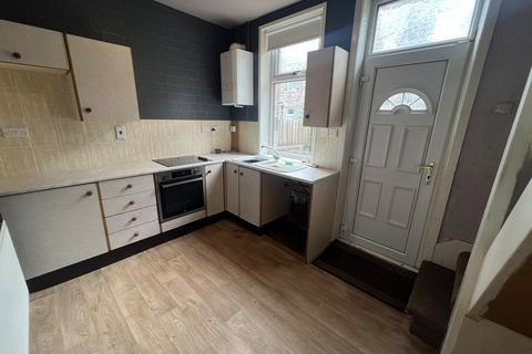 2 bed property, in Greave Street, £130,000