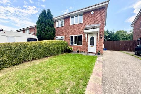 2 bed property, in Harebell Close, £139,500