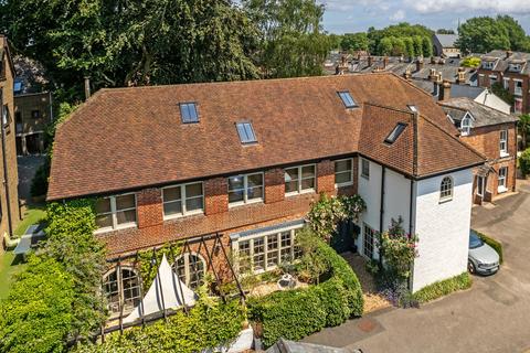 4 bed property, in Parchment Street, £1,500,000