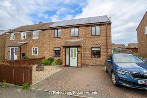 3 bed property, in Broome Road, £175,000