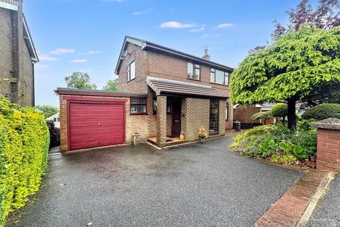 3 bed property, in Meadow Avenue, £295,000