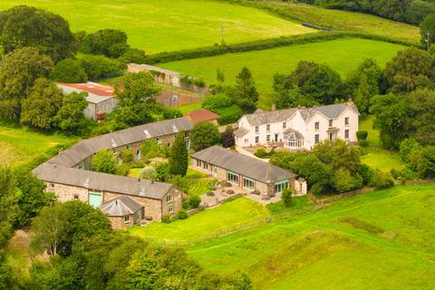 7 bed property, in Bealy Court, £2,250,000