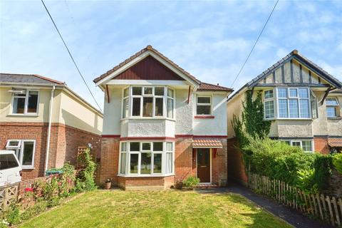 3 bed property, in Shide Road, £370,000