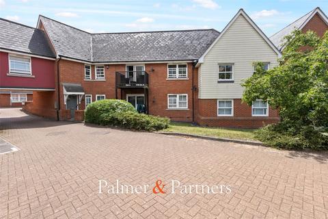 3 bed property, in Rouse Way, £230,000
