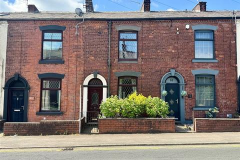 2 bed property, in Rochdale Road, £160,000