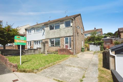 3 bed property, in Celyn Isaf, £150,000