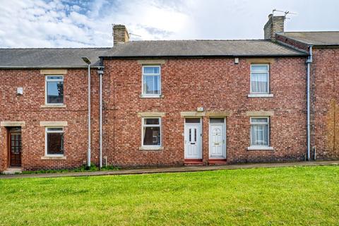 2 bed property, in Cuthbert Street, £120,000