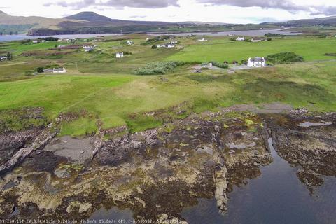 Land, in The Retreat, £155,000