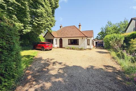 4 bed property, in Roman Road, £725,000