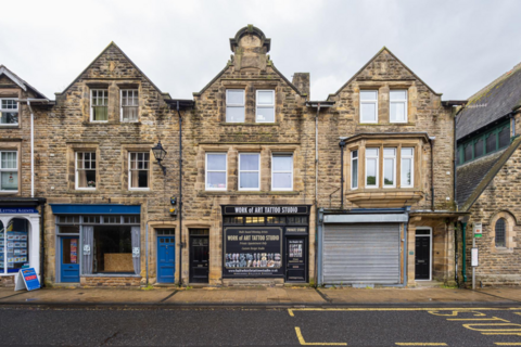 4 bed property, in Westgate, £200,000
