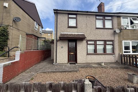3 bed property, in 60 Wellgreen Road, £105,000