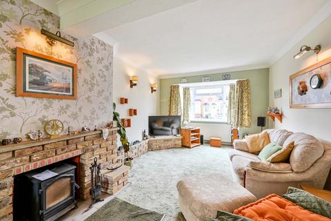 3 bed property, in Fairview Villas, £385,000