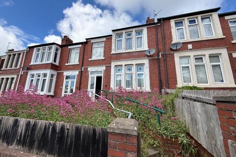 3 bed property, in Wenvoe Terrace, £210,000