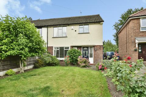 3 bed property, in Grange Avenue, £350,000
