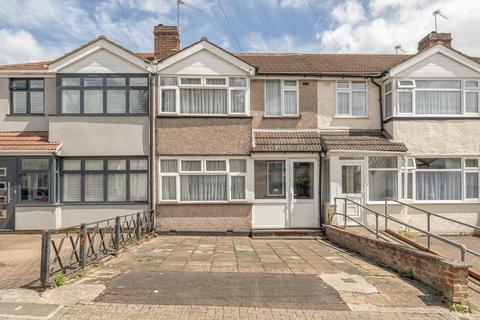 3 bed property, in Dean Drive, £525,000