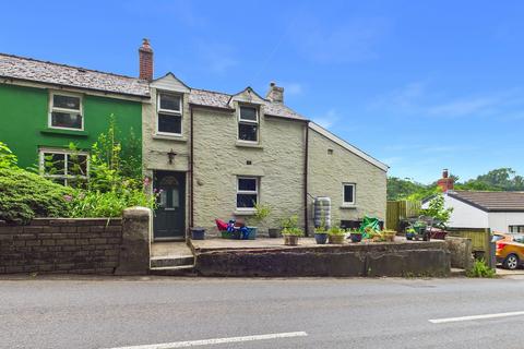 4 bed property, in Bridge Hill, £270,000