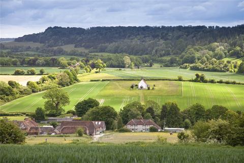 6 bed property, in Heberdens Farm, £7,050,000