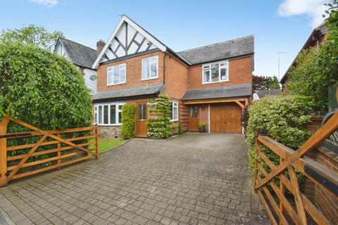 3 bed property, in Church Street, £475,000