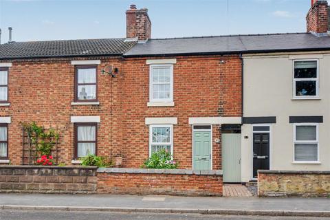 2 bed property, in Victoria Avenue, £200,000