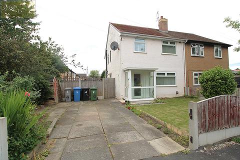 3 bed property, in Lynton Avenue, £269,950