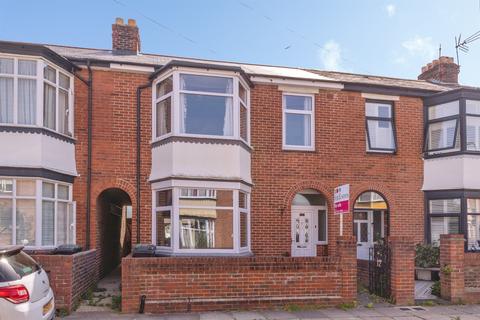 3 bed property, in Maylands Avenue, £260,000