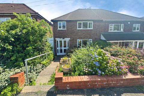 3 bed property, in Stonehurst Road, £230,000