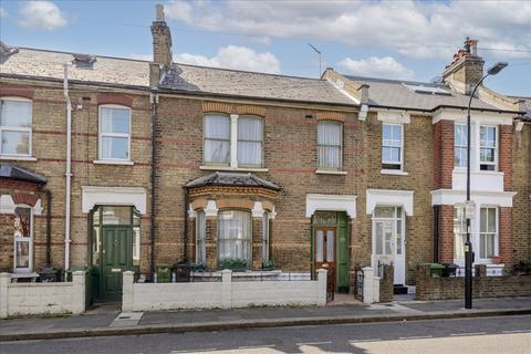 4 bed property, in Abdale Road, £850,000
