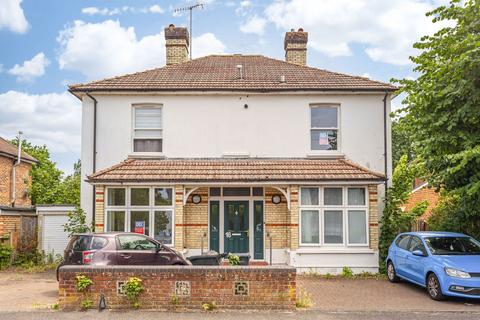 8 bed property, in Lumley Road, £600,000