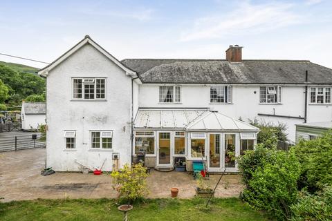 4 bed property, in Trewen, £300,000