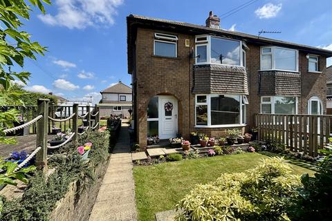3 bed property, in Back Lane, £275,000