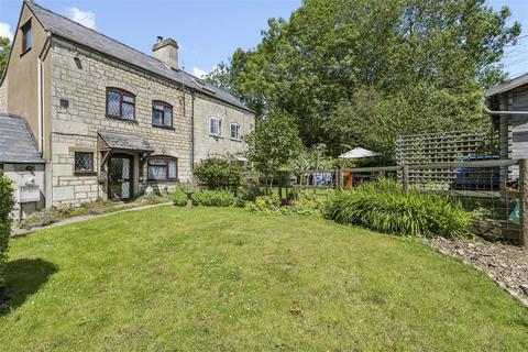 3 bed property, in Paganhill, £275,000