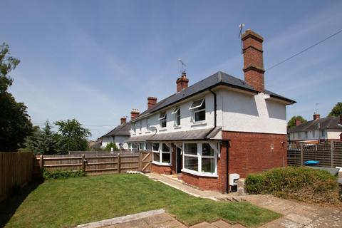 3 bed property, in The Green, £425,000