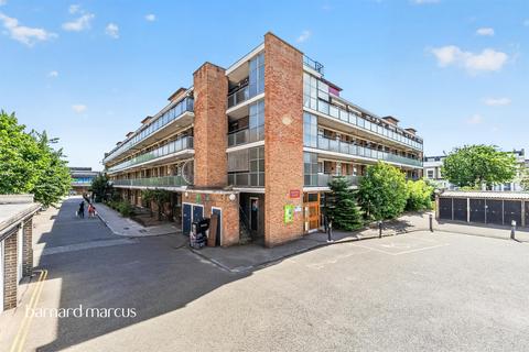 1 bed property, in Burns Road, £300,000