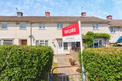2 bed property, in Coleshill Drive, £200,000