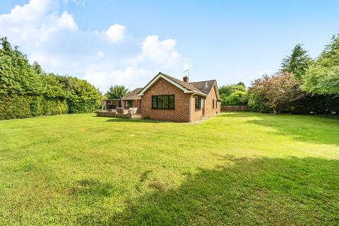 4 bed property, in Bessels Lea, £925,000