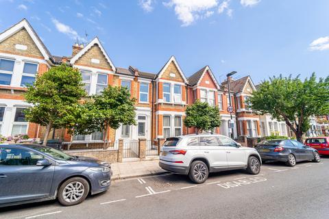 3 bed property, in Coleraine Road, £750,000