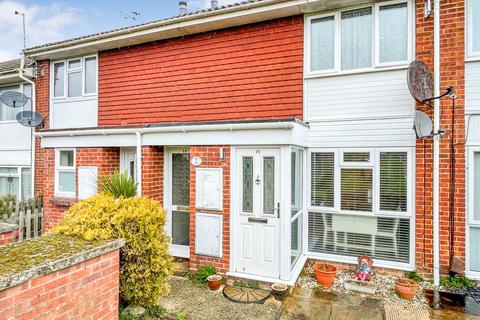 1 bed property, in Crusader Road, £135,000
