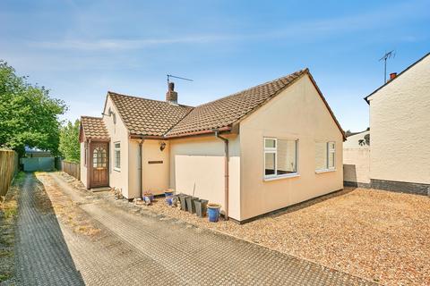 2 bed property, in Rose Lane, £450,000
