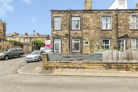 2 bed property, in Rods View, £140,000