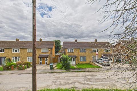 3 bed property, in Springhill Road, £280,000