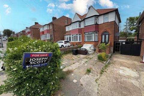 3 bed property, in Springfield Mount, £560,000