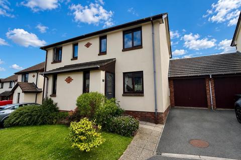 2 bed property, in Ora Stone Park, £395,000