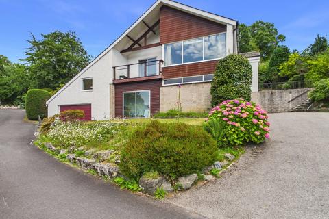 3 bed property, in Rayrigg Rise, £650,000