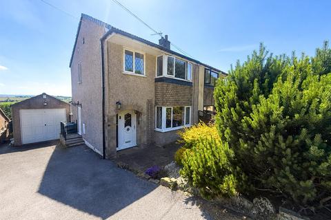 3 bed property, in Braithwaite Edge Road, £249,950
